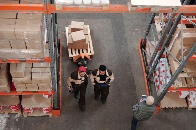 supply-chain-strategies-for-businesses-experiencin-1