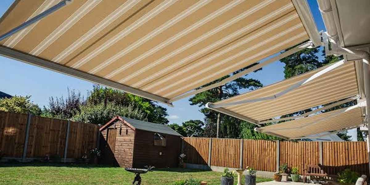 How-to-Plan-a-Retractable-Awning-for-Southamptons-Sun-and-Coastal-Winds