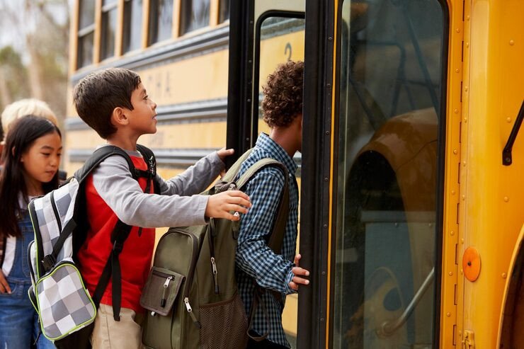 5-questions-teachers-should-ask-a-charter-bus-comp-1